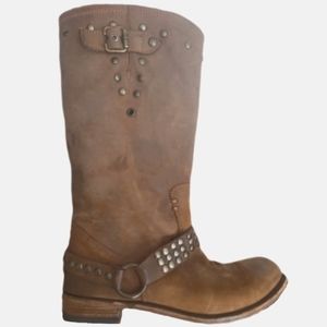 100% Leather — Distressed Brown Butter-Soft — LIBERTY BLACK "LB 71174" Boots, 9
